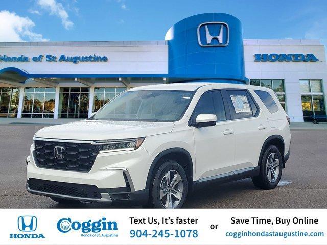 new 2025 Honda Pilot car, priced at $44,695