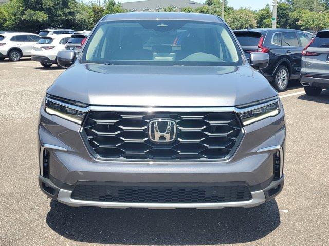 new 2025 Honda Pilot car, priced at $44,223