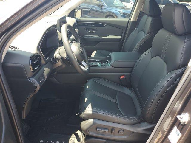 new 2025 Honda Pilot car, priced at $44,223