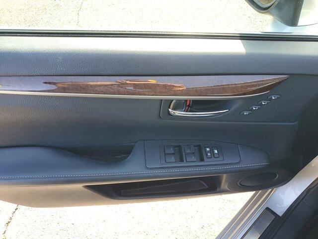 used 2015 Lexus ES 350 car, priced at $14,588