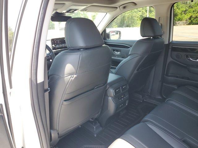 new 2025 Honda Pilot car, priced at $47,658