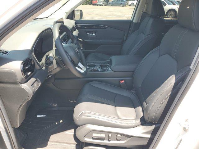 new 2025 Honda Pilot car, priced at $47,658