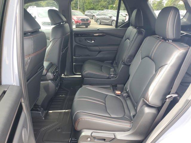 new 2025 Honda Pilot car, priced at $48,619