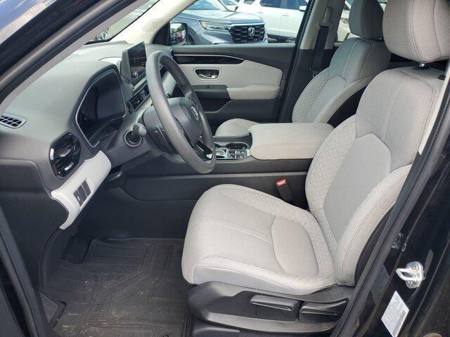 used 2023 Honda Pilot car, priced at $30,598