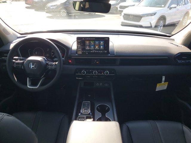 new 2025 Honda Pilot car, priced at $44,055
