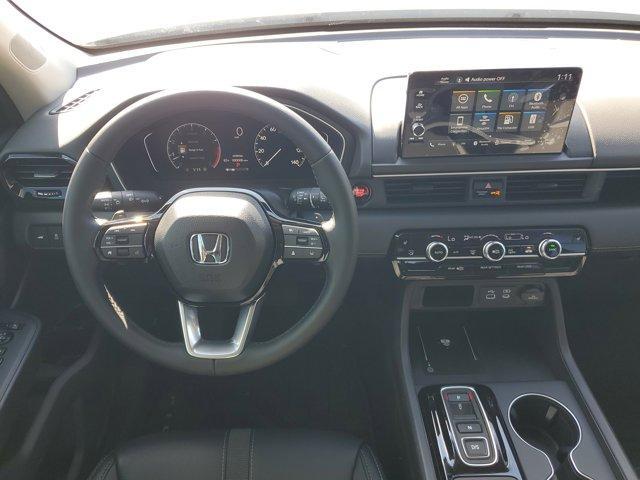 new 2025 Honda Pilot car, priced at $44,055