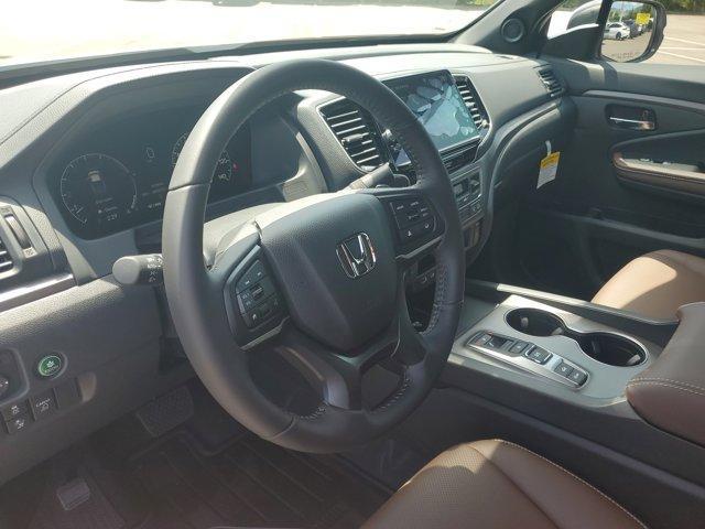 new 2025 Honda Ridgeline car, priced at $42,192