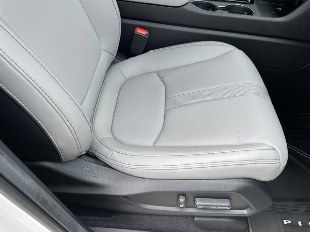 new 2025 Honda Pilot car, priced at $45,190