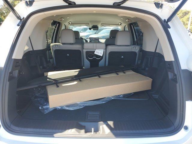 new 2025 Honda Pilot car, priced at $45,242