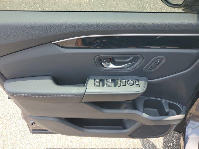 new 2025 Honda Pilot car, priced at $45,292