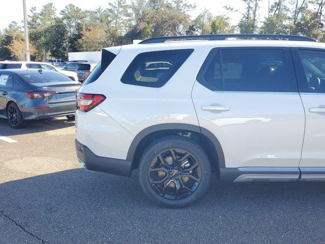 new 2025 Honda Pilot car, priced at $47,403