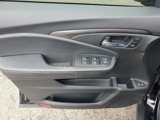 used 2022 Honda Pilot car, priced at $31,393