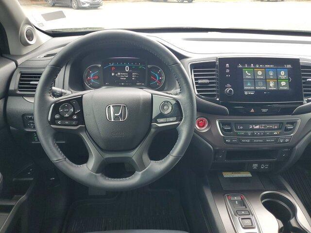 used 2022 Honda Pilot car, priced at $31,393