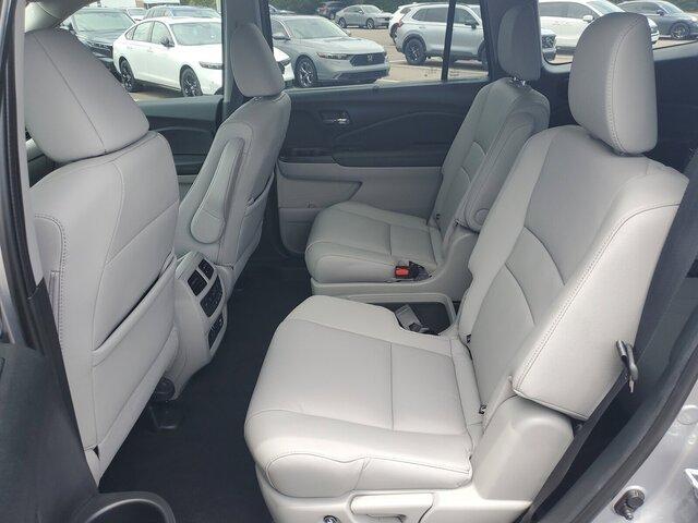used 2022 Honda Pilot car, priced at $38,000