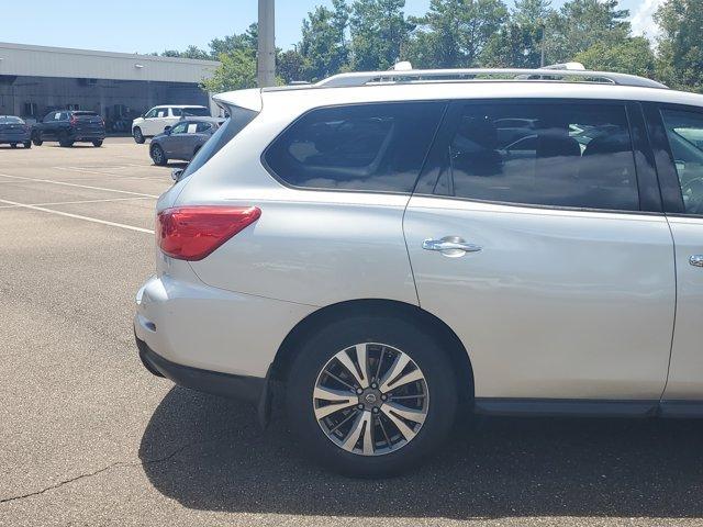 used 2017 Nissan Pathfinder car, priced at $12,877