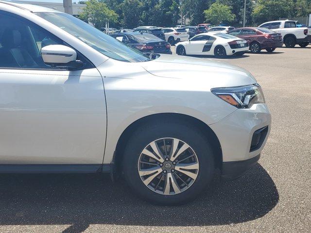 used 2017 Nissan Pathfinder car, priced at $12,877