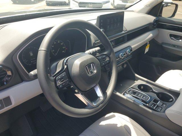 new 2025 Honda Pilot car, priced at $46,756
