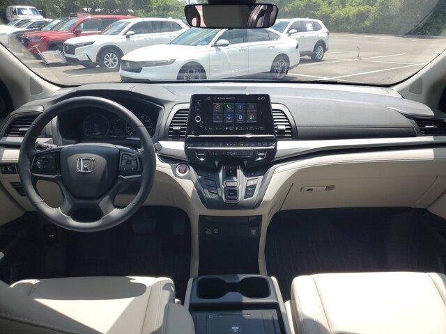used 2025 Honda Odyssey car, priced at $41,414