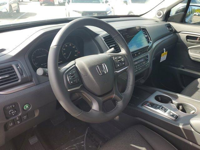 new 2025 Honda Ridgeline car, priced at $39,888