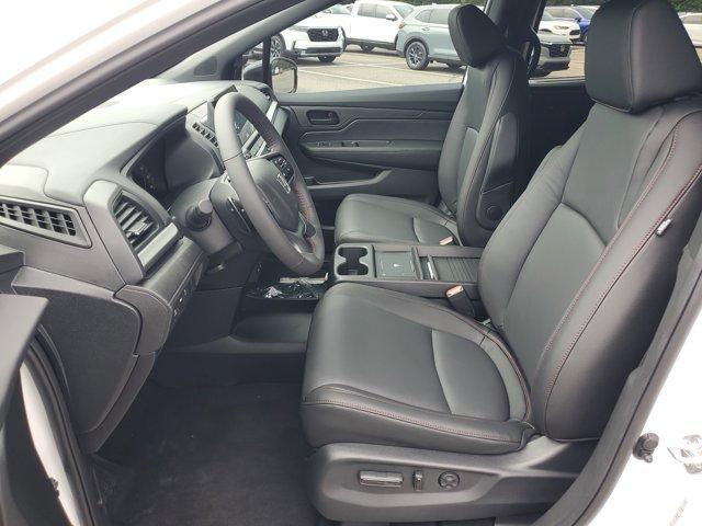 new 2026 Honda Odyssey car, priced at $43,095