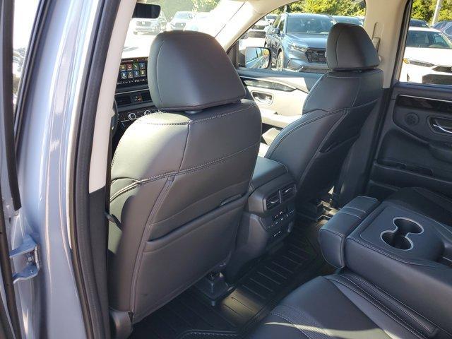 new 2025 Honda Pilot car, priced at $49,166