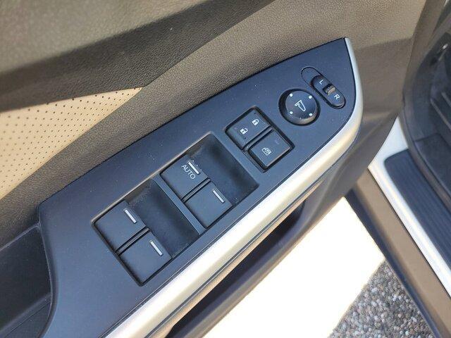 used 2015 Honda CR-V car, priced at $11,800