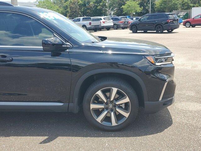 used 2023 Honda Pilot car, priced at $40,517