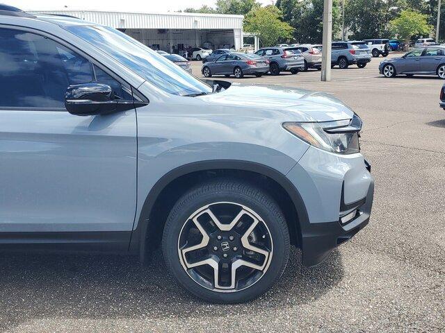 used 2022 Honda Passport car, priced at $27,555
