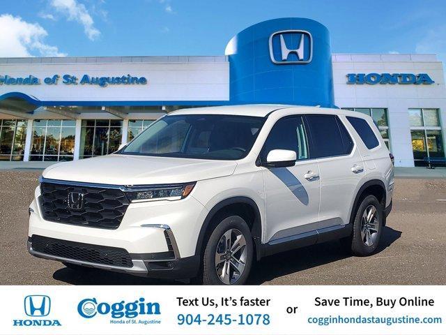 new 2025 Honda Pilot car, priced at $44,695