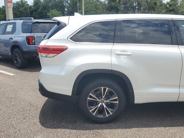 used 2018 Toyota Highlander car, priced at $17,988