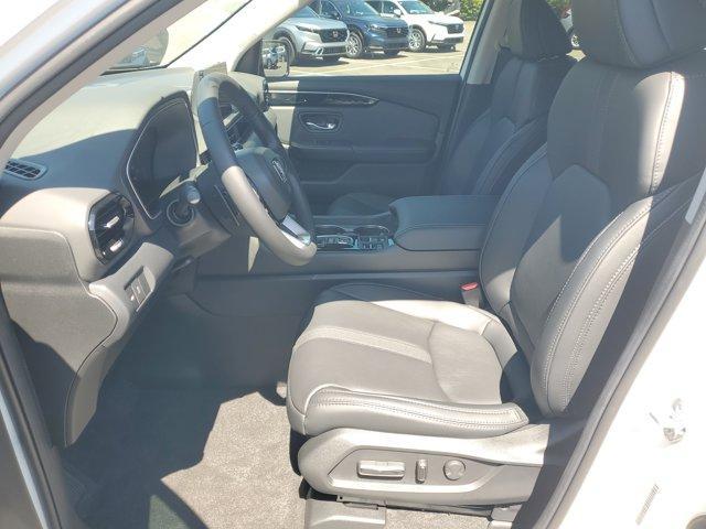 new 2025 Honda Pilot car, priced at $44,650