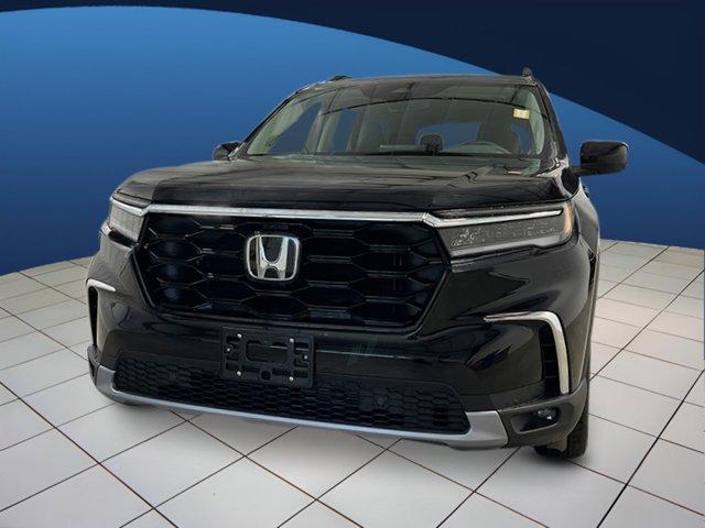 new 2025 Honda Pilot car, priced at $51,924