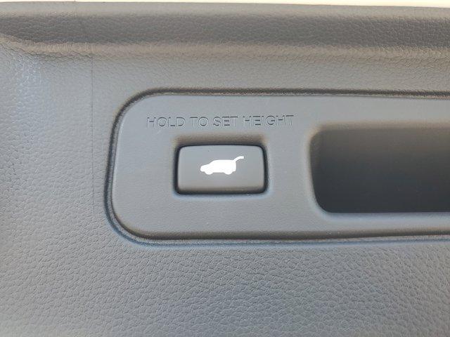 new 2025 Honda Pilot car, priced at $44,650