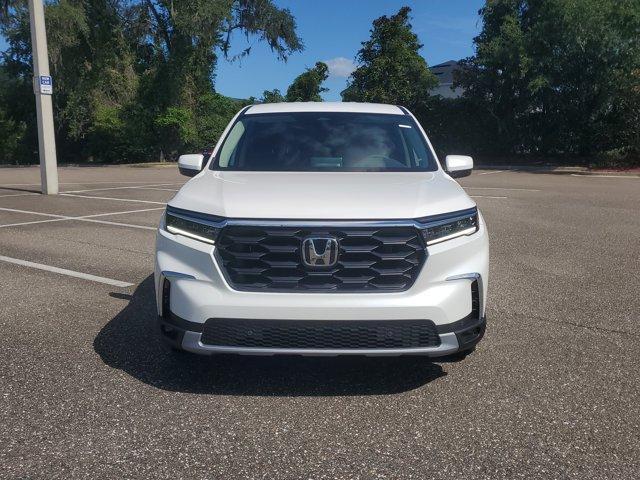 new 2025 Honda Pilot car, priced at $44,650
