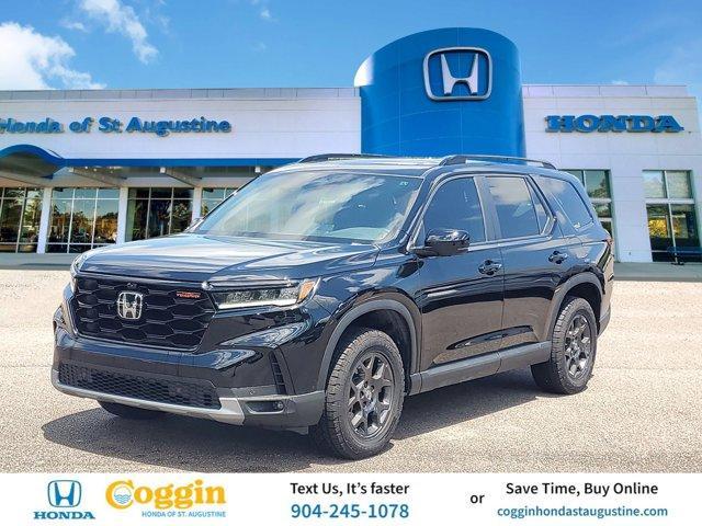 used 2025 Honda Pilot car, priced at $45,696