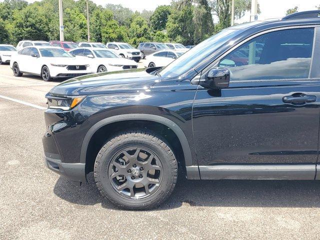 used 2025 Honda Pilot car, priced at $45,696