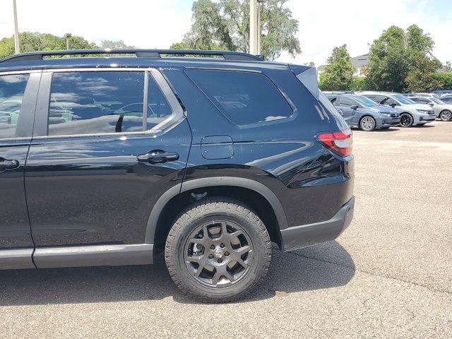 used 2025 Honda Pilot car, priced at $45,696
