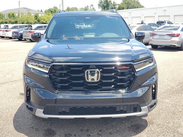 used 2025 Honda Pilot car, priced at $45,696