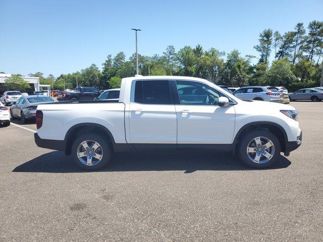 new 2025 Honda Ridgeline car, priced at $42,192