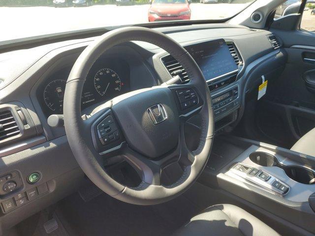 new 2025 Honda Ridgeline car, priced at $42,192