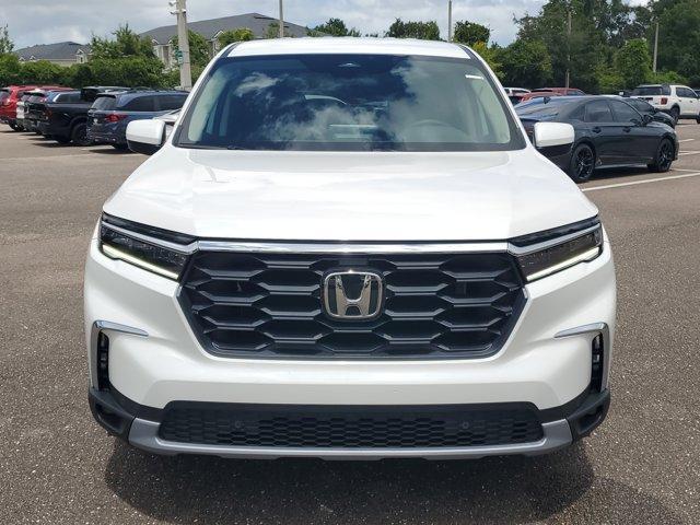 new 2025 Honda Pilot car, priced at $44,695