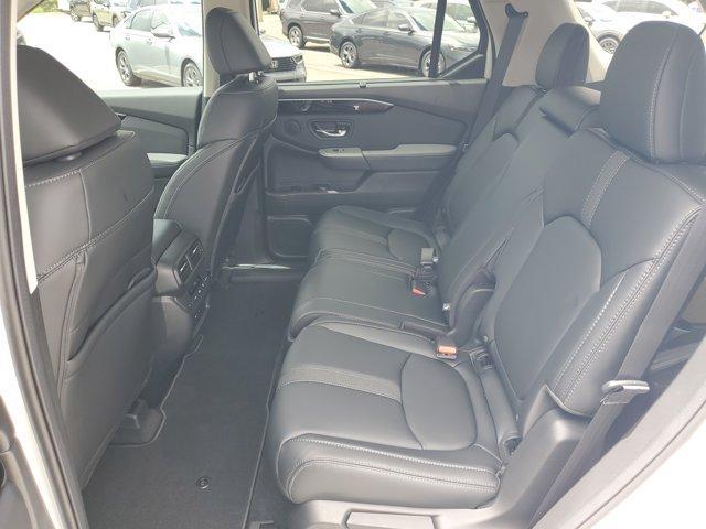 new 2025 Honda Pilot car, priced at $44,695