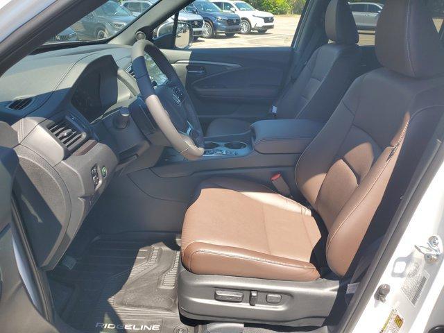 new 2025 Honda Ridgeline car, priced at $42,192