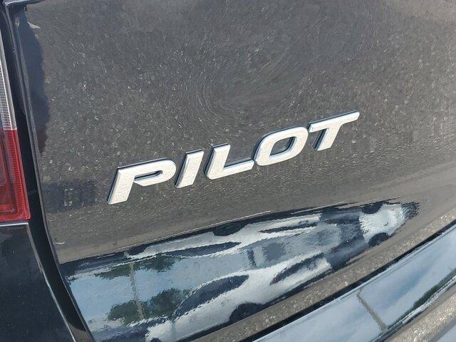 used 2022 Honda Pilot car, priced at $25,498