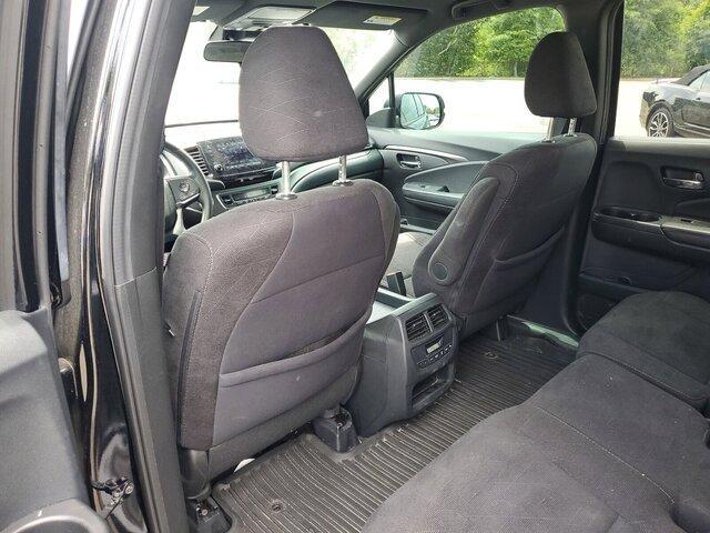 used 2022 Honda Pilot car, priced at $25,498