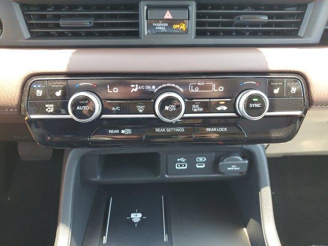 new 2025 Honda Pilot car, priced at $51,760