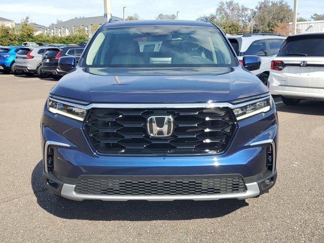 new 2025 Honda Pilot car, priced at $49,421