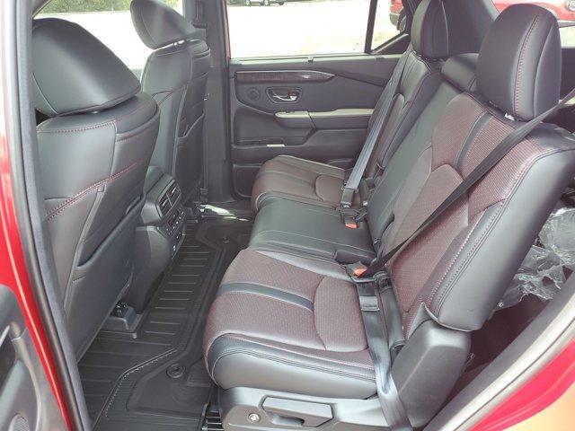 new 2025 Honda Pilot car, priced at $51,981