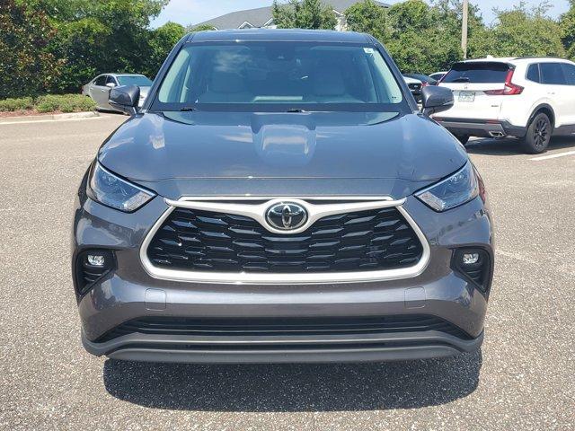 used 2023 Toyota Highlander car, priced at $30,744