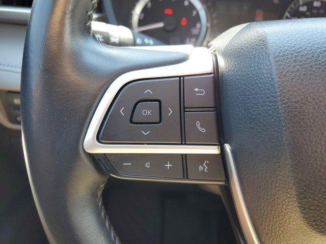 used 2023 Toyota Highlander car, priced at $28,955